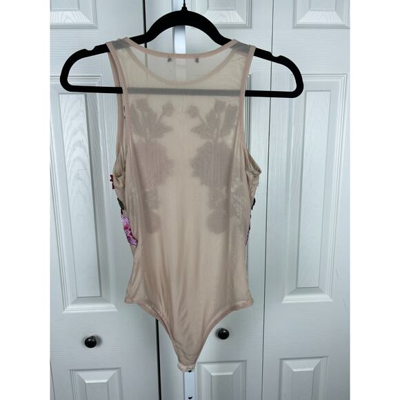 Sheer Nude Sleeveless Bodysuit Applied Rose Applique on Chest Bust 28 (XXS) - Picture 4 of 8